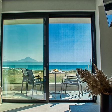 Onar Sarti Luxury Living Apartment ภายนอก รูปภาพ