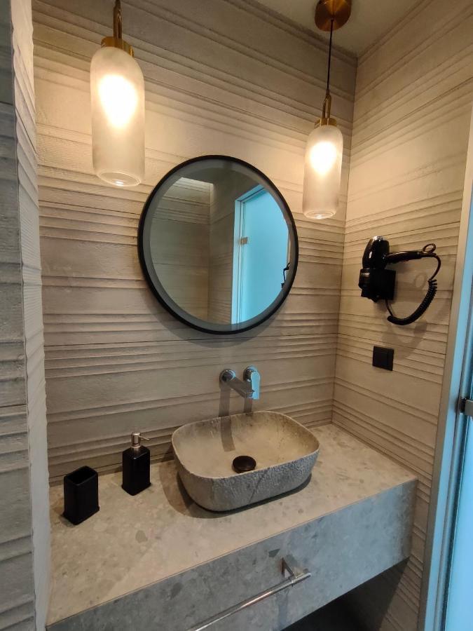 Onar Sarti Luxury Living Apartment ภายนอก รูปภาพ