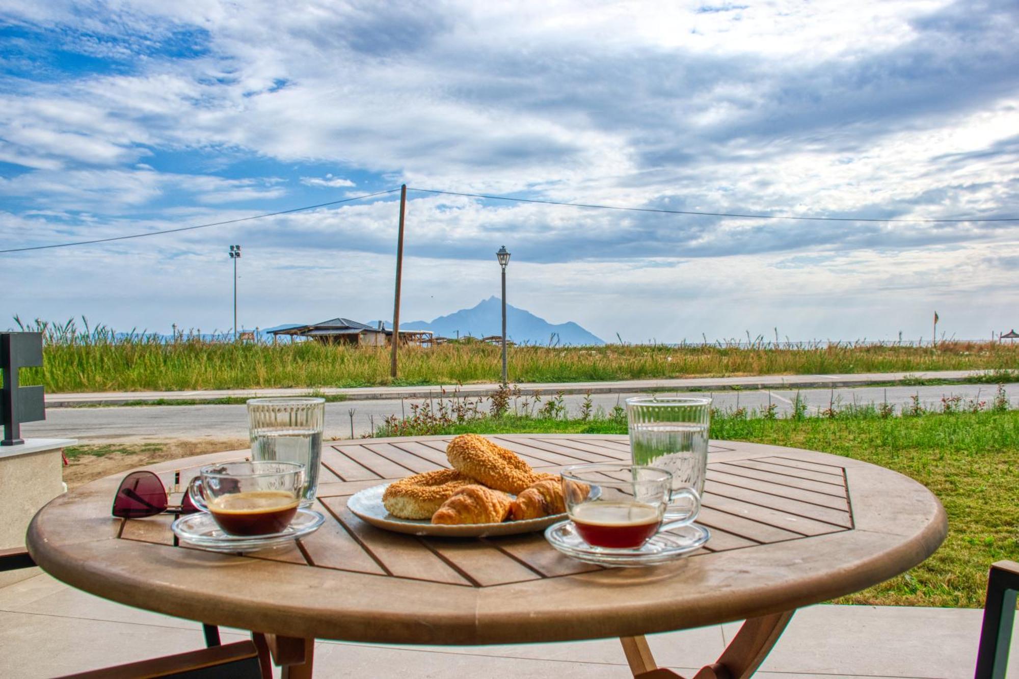 Onar Sarti Luxury Living Apartment ภายนอก รูปภาพ