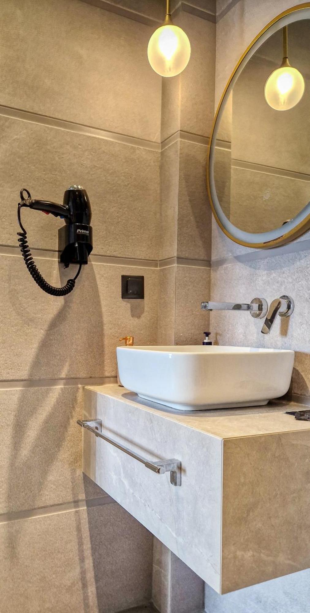 Onar Sarti Luxury Living Apartment ภายนอก รูปภาพ